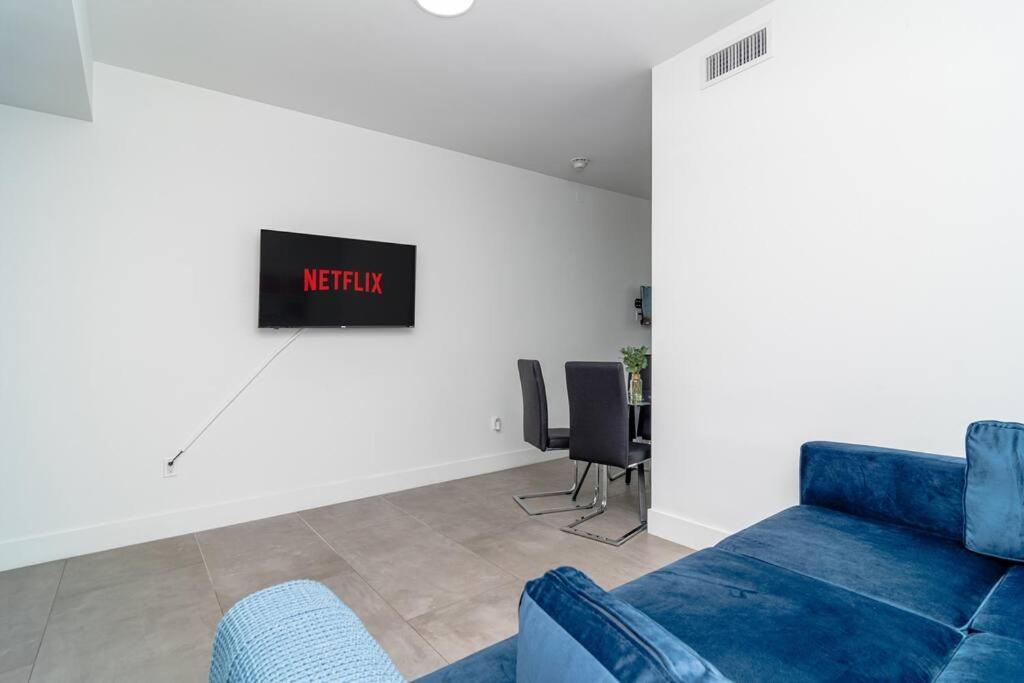 Centrally Located 1br With King Bed Near Brickell, Airport Downtown And Wynwood Miami